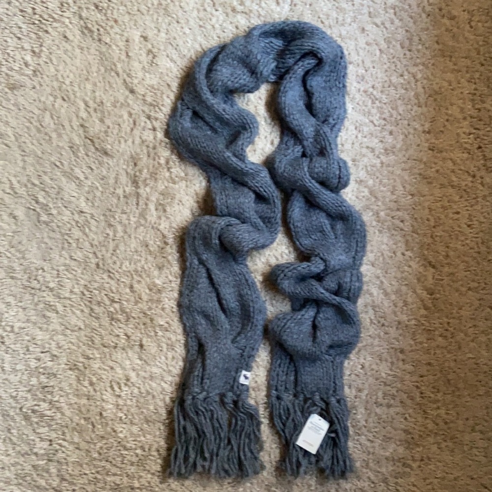 Women’s Abercrombie & Fitch Scarf